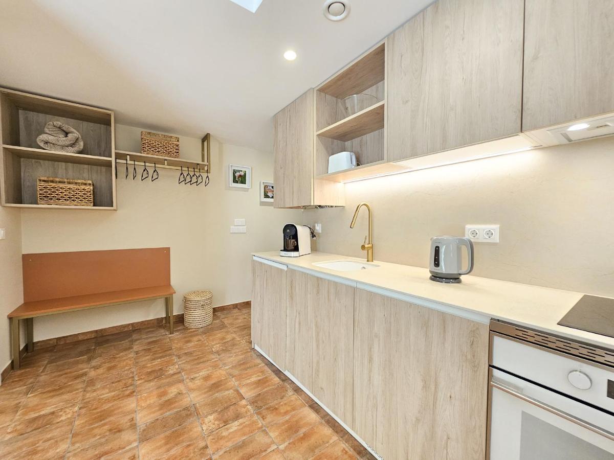 Apartamentos Las Ciencias Studio Y Валенсия Екстериор снимка